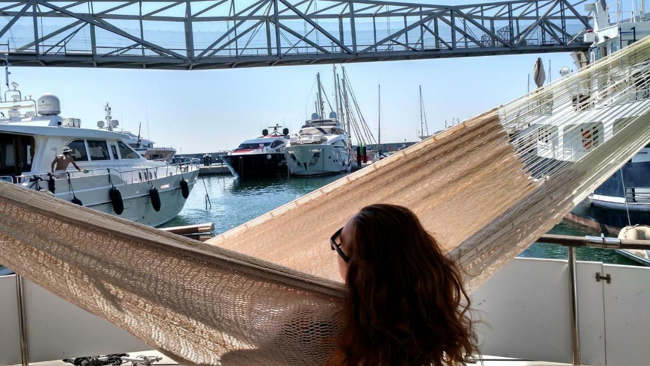 Hotel Your Own Private Yacht San Adrián de Besós Zewnętrze zdjęcie