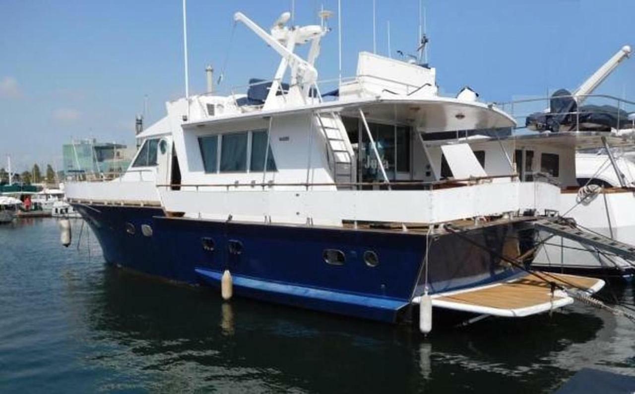Hotel Your Own Private Yacht San Adrián de Besós Zewnętrze zdjęcie