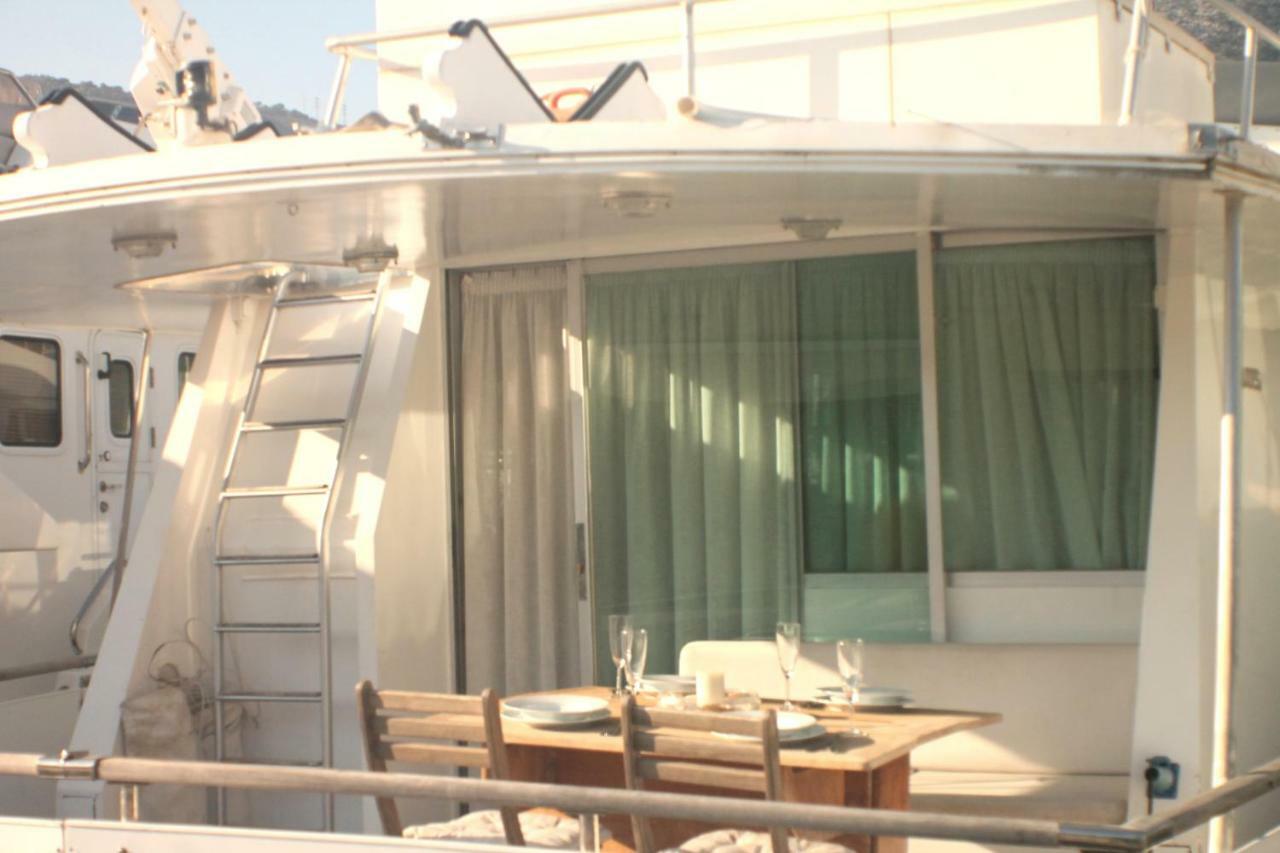 Hotel Your Own Private Yacht San Adrián de Besós Zewnętrze zdjęcie
